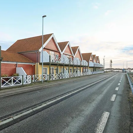 8 Person In Hals-by Traum Ferienhaus
